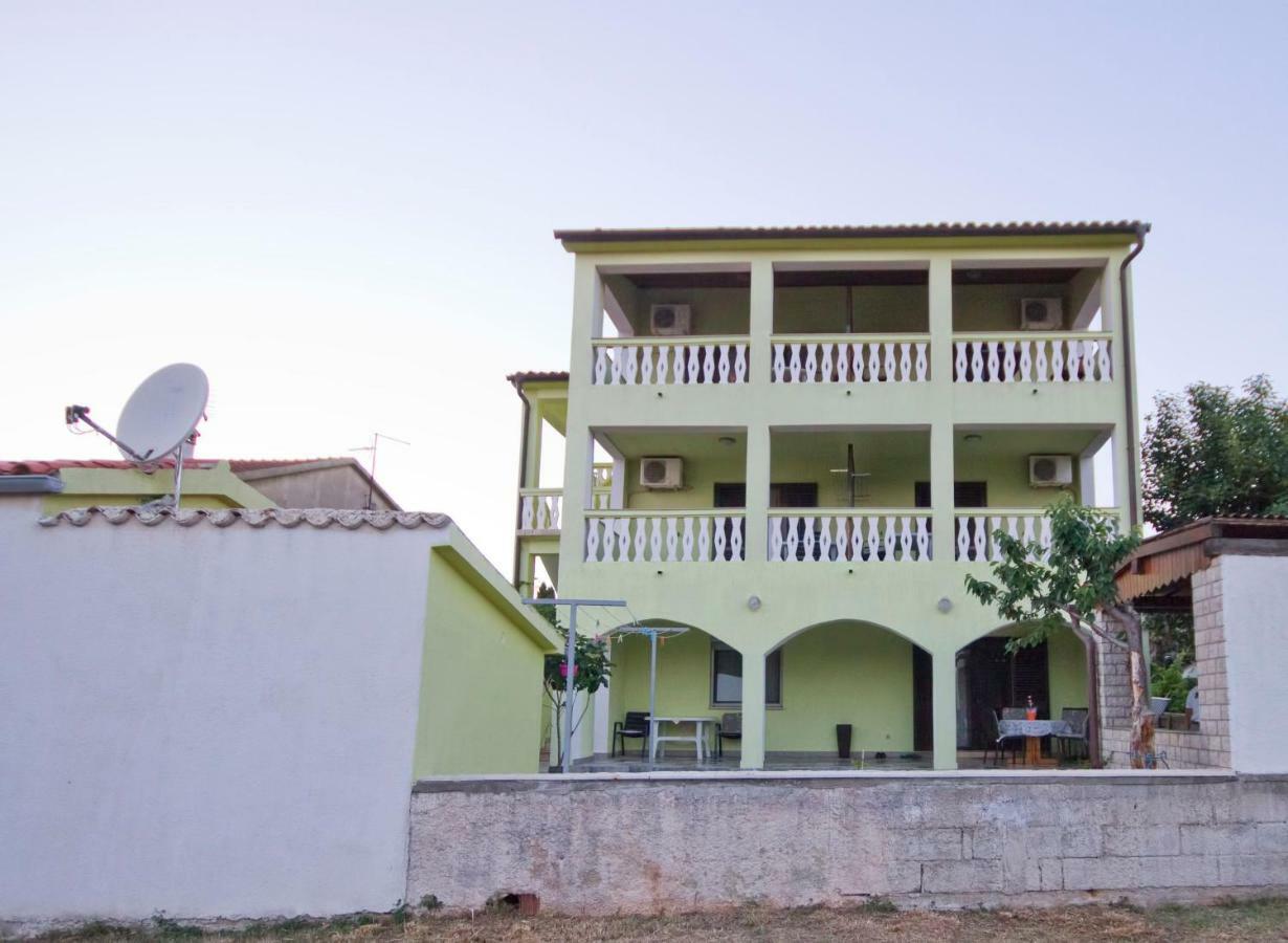 Holiday Home Matosevic Медулин Экстерьер фото
